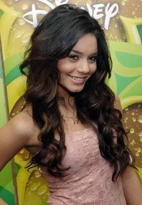 kurenaikokushyonitlove - club vanessa hudgens