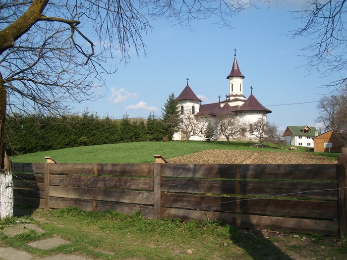 SL271446 - Manastirile din Moldova-Cheile Biazului-Lacul Rosu