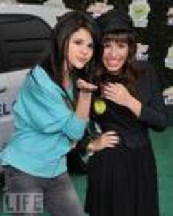 SuperFanMileyAndSelenaAndDemi - club selena gomez-plin