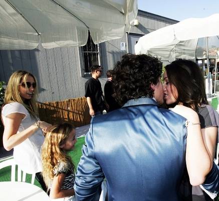 niley-public-kiss - Miley-Personal Picture