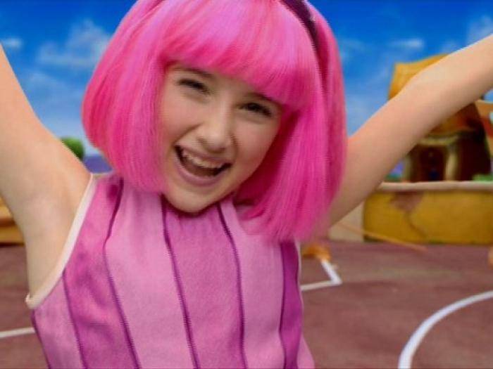 UXSHNQZAXXLHSIIMYLV - Stefania Lazy Town