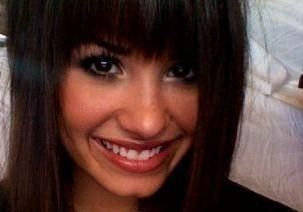 20r75w0 - demi lovato