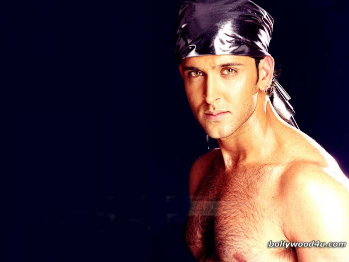 hrithik_roshan (62); Actor indian ce a devenit peste noapte un super star, din cauza filmului de succes "Kaho Naa... Pyaa

