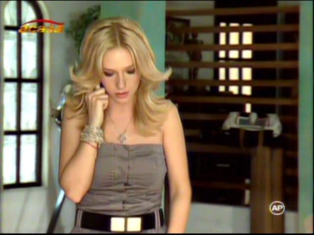 yxcvcxb52 - Poze Cu Adela Popescu-Lia In Ingerasii Si Cativa Colegi