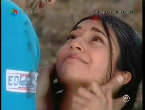 195_1_A_TA_PENTRU_TOTDEAUNA_SAGAR_SI_VIDYA_SUNT_UCISI.flv_000238533
