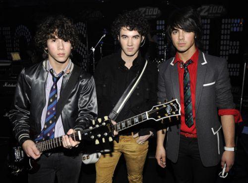 New Jonas Brothers Album July 2008; nick.joe si kevin
