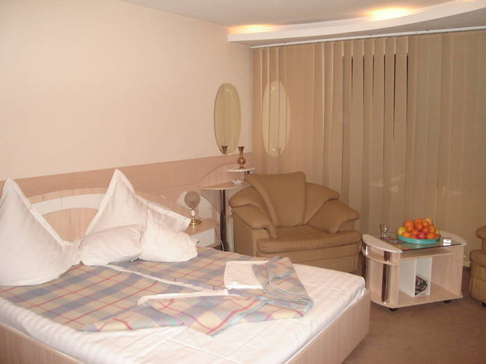 Poze Revelion 2005-2006 001 - 2006 REVELION VATRA DORNEI