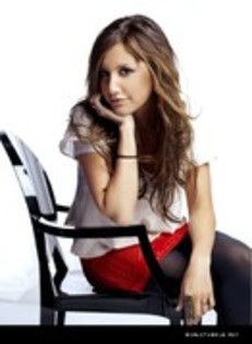 LVVBQCTNPTDWNEKFVOI - ASHLEY TISDALE SEDINTA FOTO 7