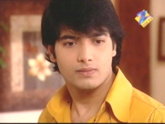 2001694115881545690_rs