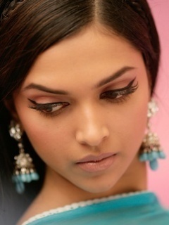 Deepika in Om Shanti Om - Deepika Padukone