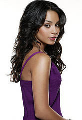 2217310462_0e817dd945_m - vanessa anne hudgens