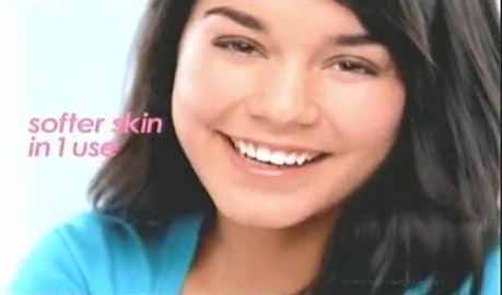 id599i - Vanessa Hudgens Sedinta foto