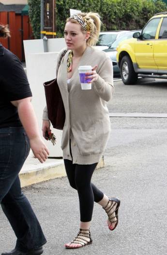 9bknzs[1] - Hilary-June 10 - Leaving Pilates Class