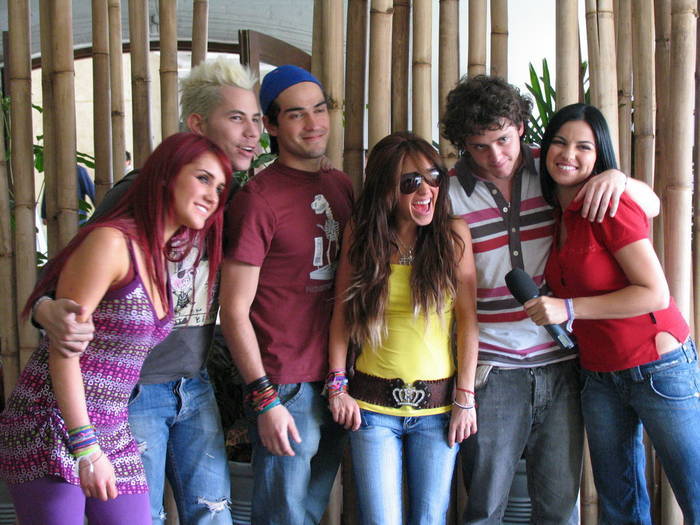 MBCTGFLPMIXMVJDDMPP - RBD-Rebelde