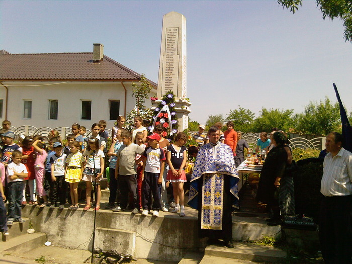 Fotografii-0097; La monument
