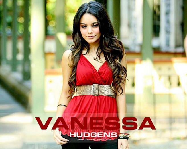 CUPCWWGZBWEDVTHYMZC - poze vanessa hudgens