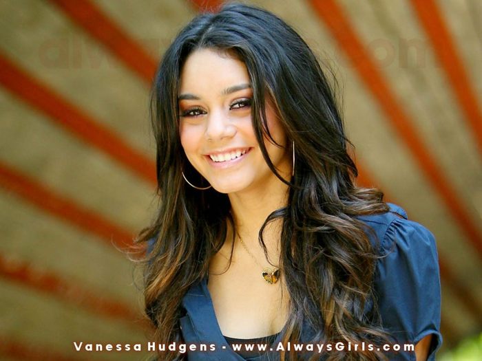 Vanessa Hudgens 12-taylor