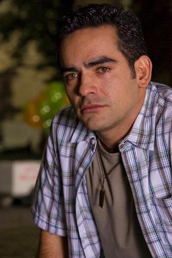 Adrian25874-400x600