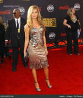 JNTVOVHBIGFARMBMXZL - ASHLEY TISDALE -MUSIC AWARDS 2007