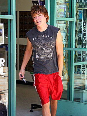zac_efron3 - high school musical toate pozele