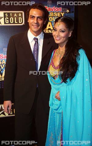 Arjun cu Bipasha Basu