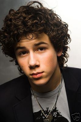 ai298869n1021794 - nick jonas