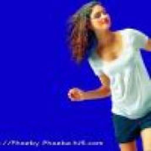 cleo in realitate - Cleo Sertori-Phoebe Tonkin