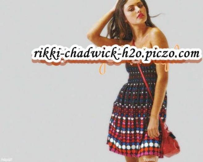 1599776[1] - phoebe tonkin