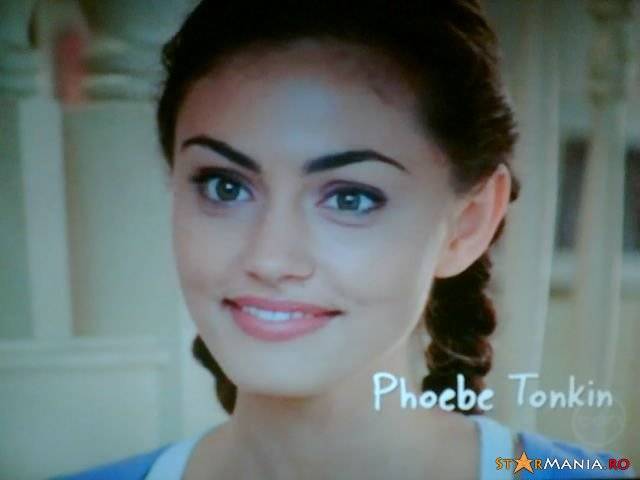 cde730fc940ac1540d82034f6aba71a7-phoebe-tonkin_87 - h2o