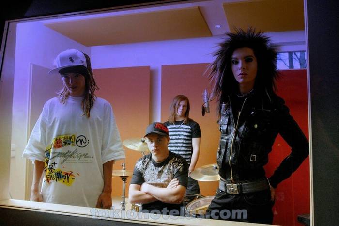 4qyfehl[1] - Tokio Hotel