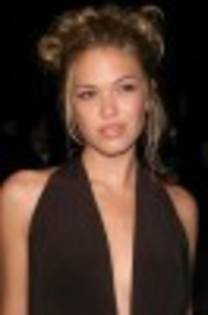 7908_1620_2[1] - Mandy Moore