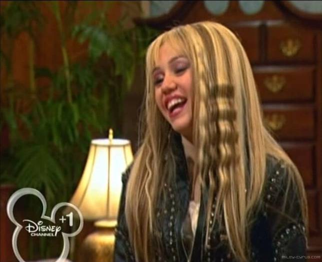 miley-cyrus_dot_com-hannahmontana-ep12caps0061 - poze hanah montana