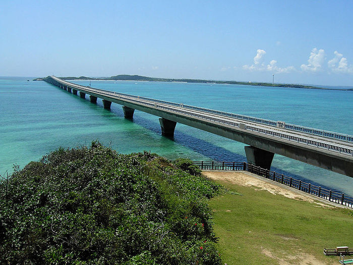 800px-Miyako_ikema_bridge - Japonia