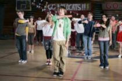 MIJZHIDRFECUHIKQNPM - High School Musical STILLS