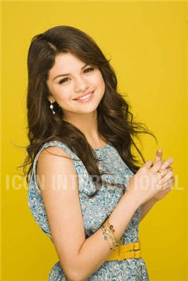 048 - Selena Gomez sedinta foto 4