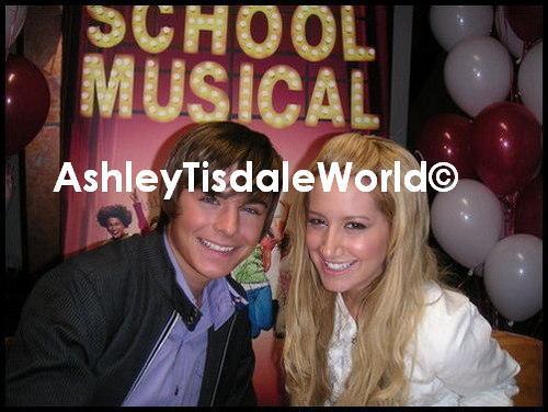 1_575818172l - personal photo  of ashley tisdale