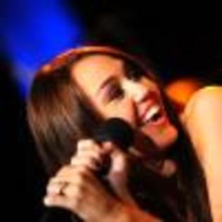 8MFRiF631538-01 - multe poze miley