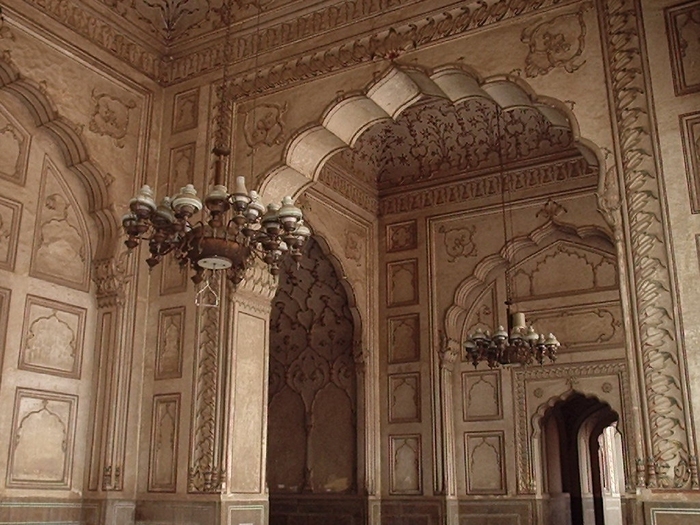 Badshahi Mosque in Lahore - Pakistan (interior)