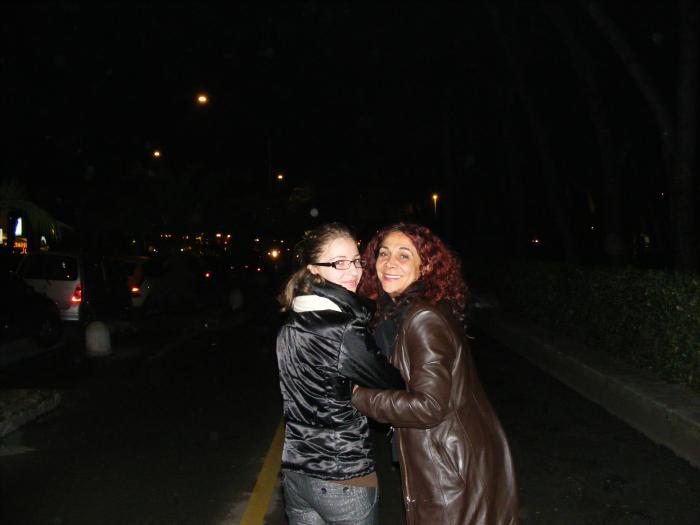 002; Eu cu mama in Italia
