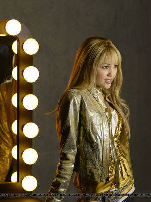 GKPIZATNFVDHHXGXUYH - Destiny Hope Cyrus