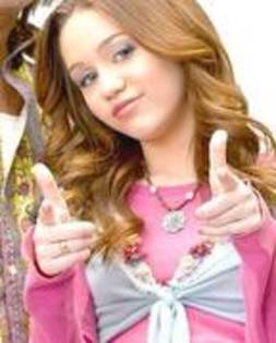 MKZFAHMWKMFLTGXBNKK - 0-Miley-Cyrus_fata super