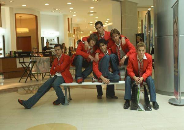 Rebelde_1221217522_2004 - rebelde