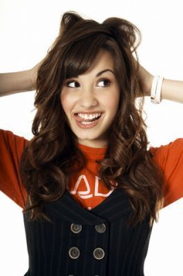 2 - Demi Lovato - V-I-P