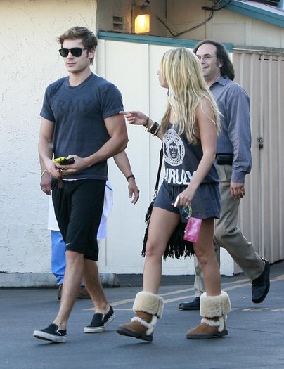 Zac+Efron+Ashley+Tisdale+Out+Lunch+Patty+6t5MZnpuLxIl