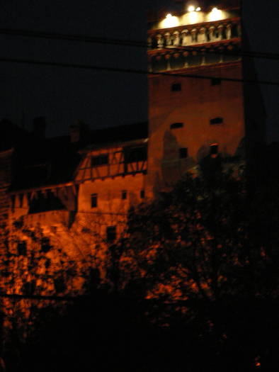 P1050241 - 2009 mai-manastirea caraiman -castel bran