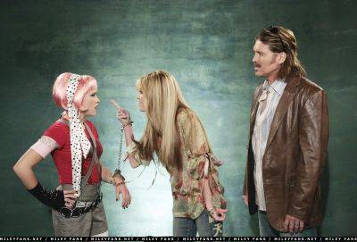 normal_2x02CuffsWillKeepUsTogether04 - hannah montana sezonul 2