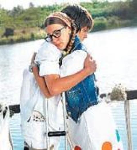 TVRRJNUCMBVJEKGYXMC - patito feo