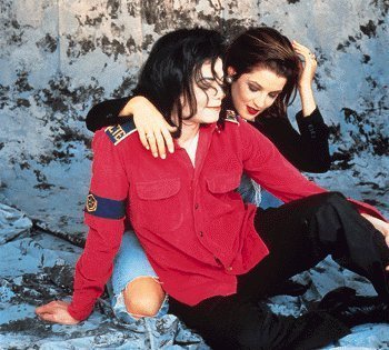 VJXJGKTUFBANQYATRQW - Michael Jackson si Lisa Marie Presley