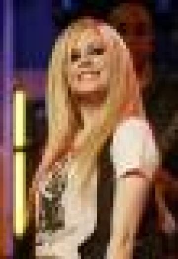 Avril-Lavigne-1222517763 - Avril Lavigne