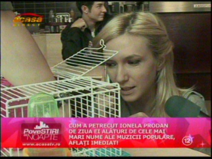Adela a primit de ziua ei un hamster - Adela Popescu la Povestiri de noapte